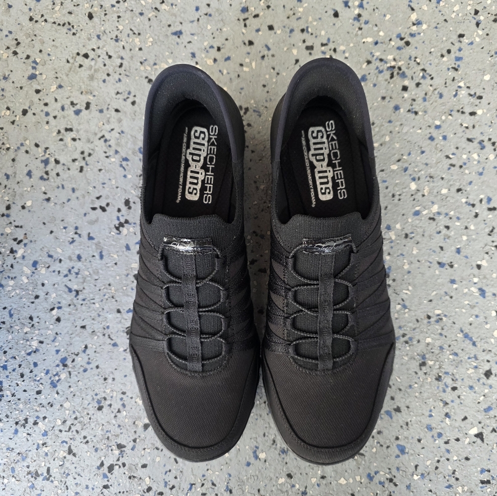 Skechers Women's Sneaker - Picture 2 of 5